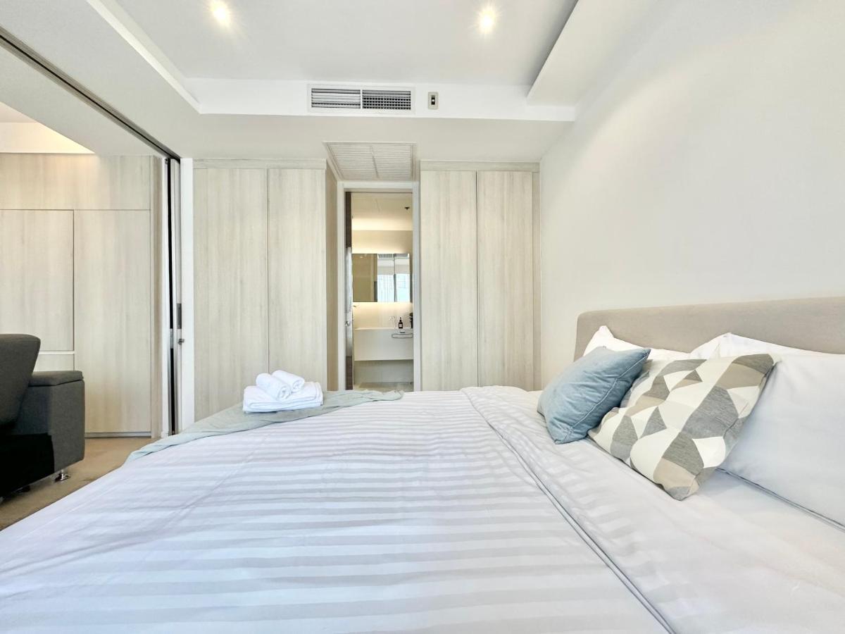 Sukhumvit 11#Luxury#Pool#Gym#Bts Nana&Mrt Sukhumvit#1Br#Max4Ppl Apartment Bangkok Ngoại thất bức ảnh