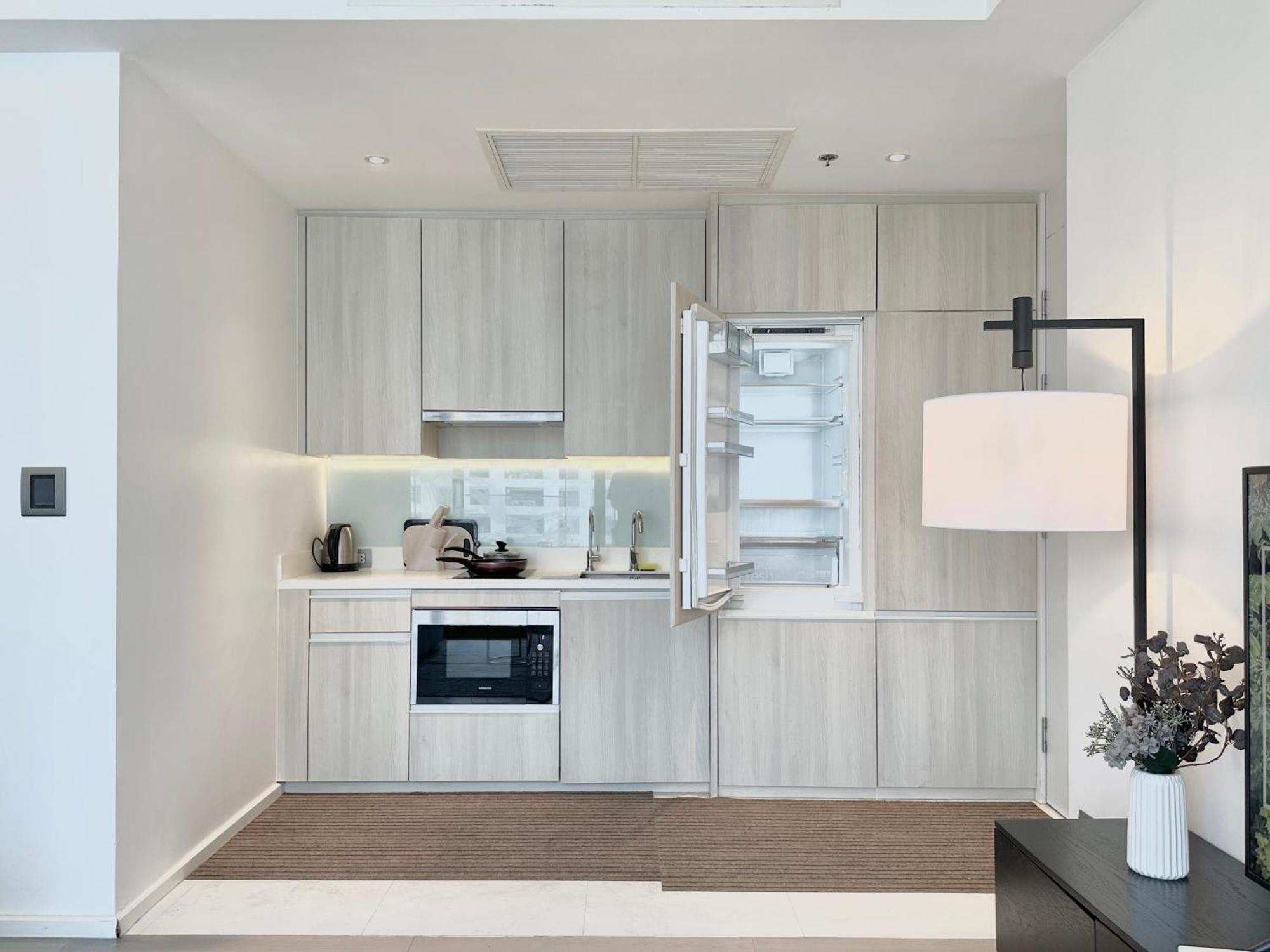 Sukhumvit 11#Luxury#Pool#Gym#Bts Nana&Mrt Sukhumvit#1Br#Max4Ppl Apartment Bangkok Ngoại thất bức ảnh
