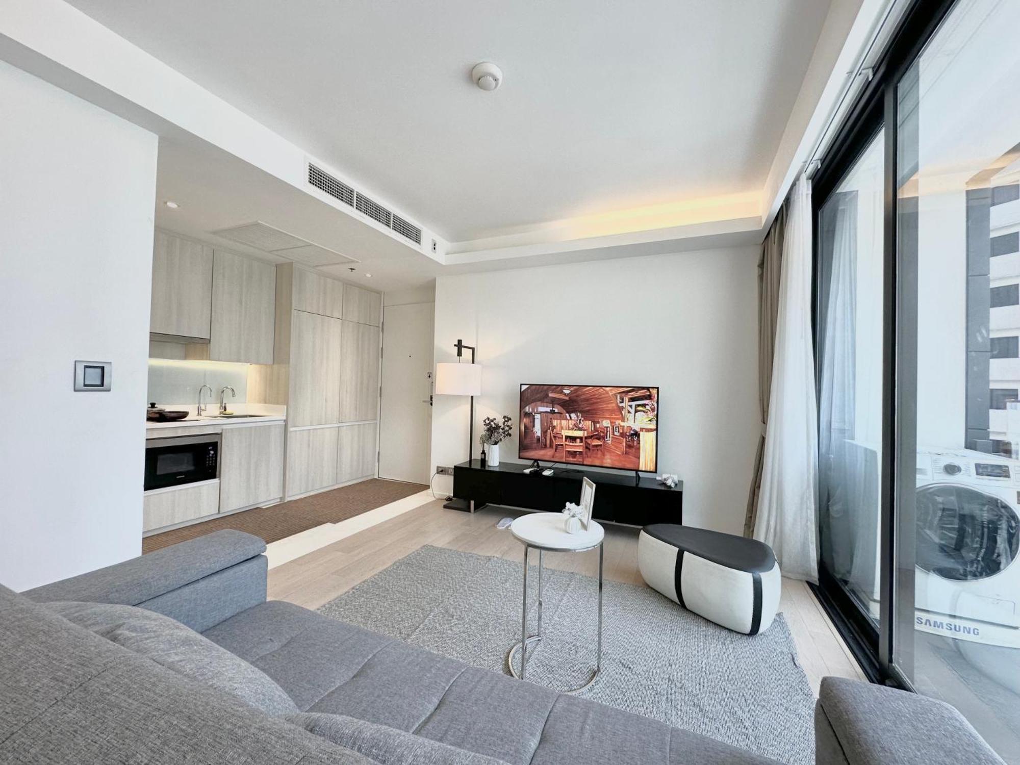 Sukhumvit 11#Luxury#Pool#Gym#Bts Nana&Mrt Sukhumvit#1Br#Max4Ppl Apartment Bangkok Ngoại thất bức ảnh