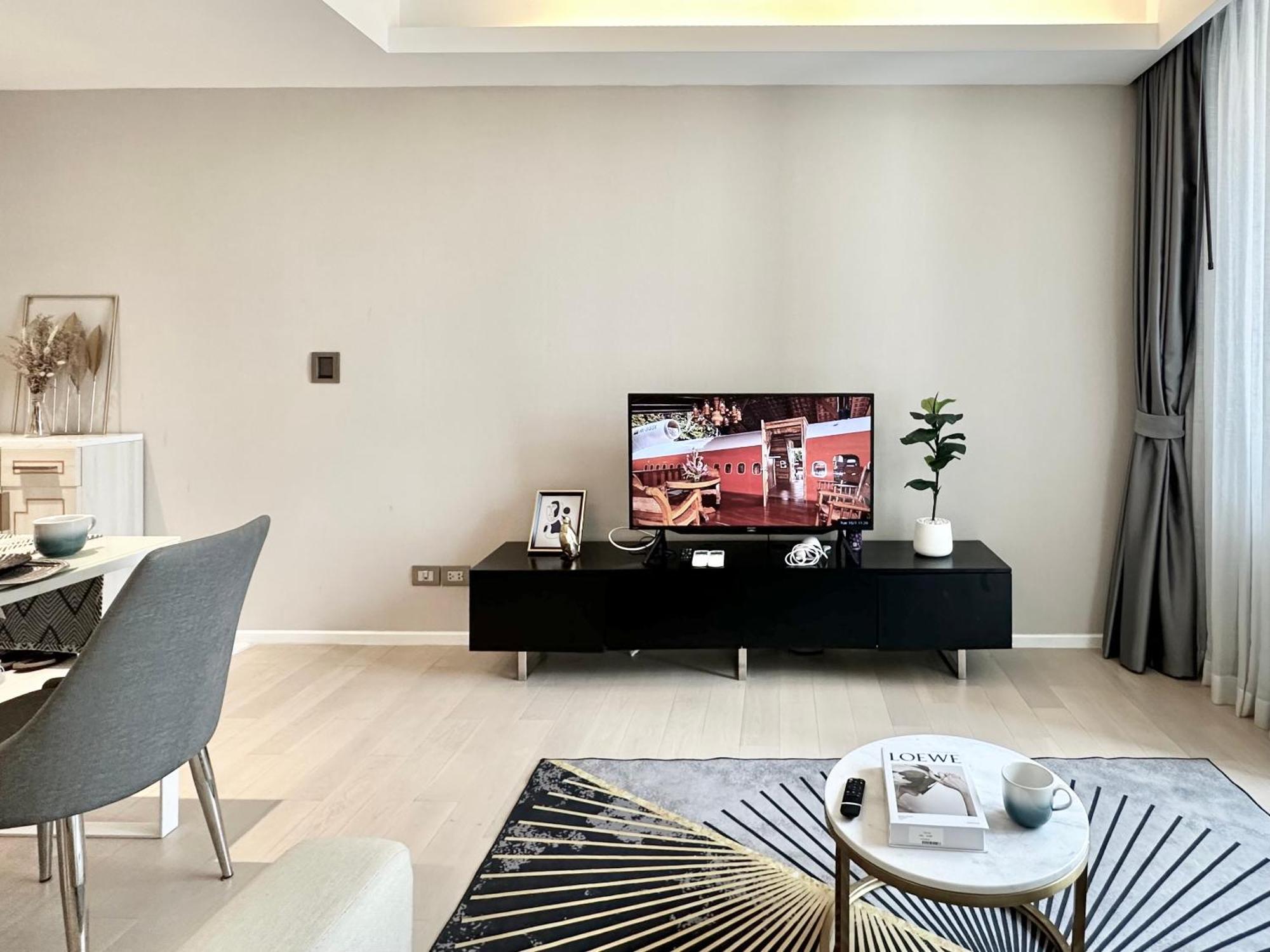 Sukhumvit 11#Luxury#Pool#Gym#Bts Nana&Mrt Sukhumvit#1Br#Max4Ppl Apartment Bangkok Ngoại thất bức ảnh