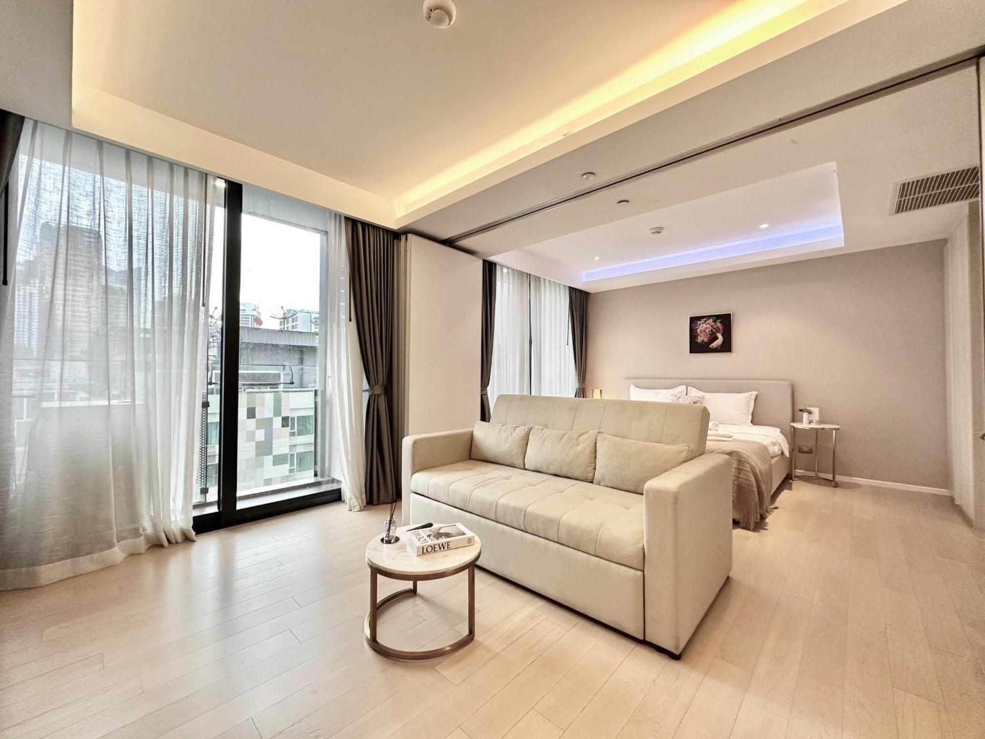Sukhumvit 11#Luxury#Pool#Gym#Bts Nana&Mrt Sukhumvit#1Br#Max4Ppl Apartment Bangkok Ngoại thất bức ảnh