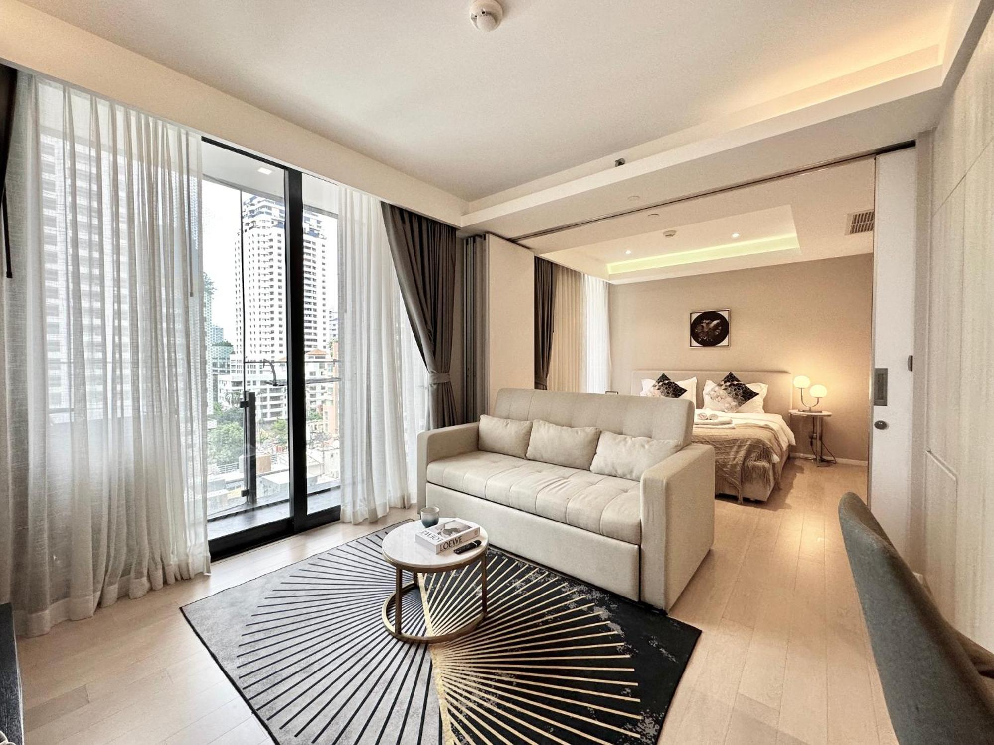Sukhumvit 11#Luxury#Pool#Gym#Bts Nana&Mrt Sukhumvit#1Br#Max4Ppl Apartment Bangkok Ngoại thất bức ảnh